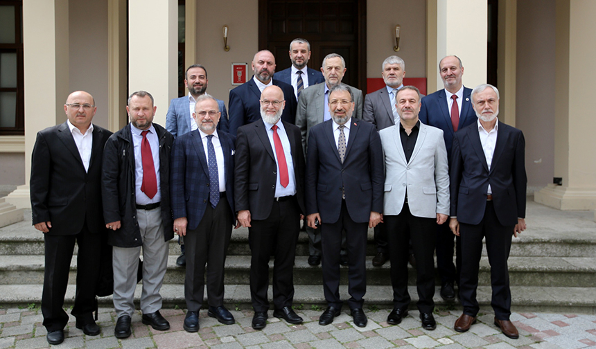 Mitroviça Müftüsünden İstanbul Müftülüğüne ziyaret