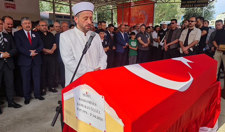 Şehit Başkomiser Kamuran Üçgül’ün cenazesi, Osmaniye’de toprağa verildi