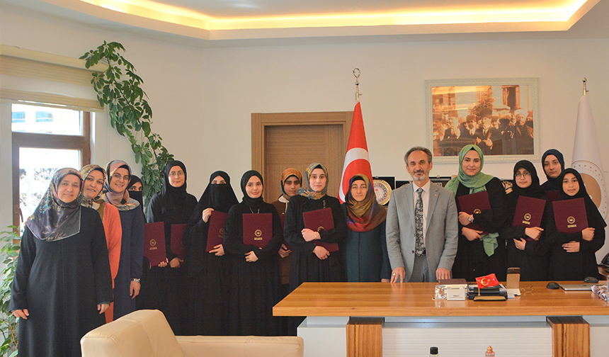 Yozgat'ta 11 Hafız belge aldı