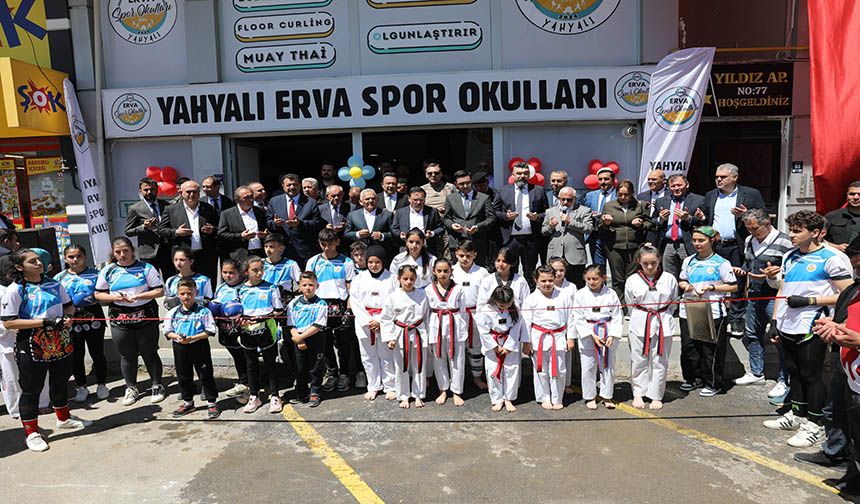 Yahyalı ERVA Spor Okulu açıldı