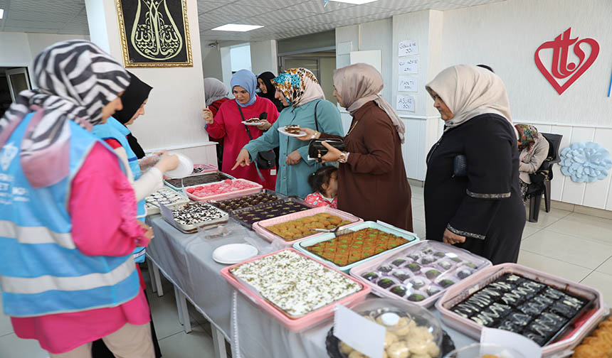 TDV Kayseri Kadın Kolları “Hayır Çarşısı” açtı