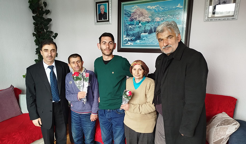 Hanak’ta engelli bireyler ziyaret edildi