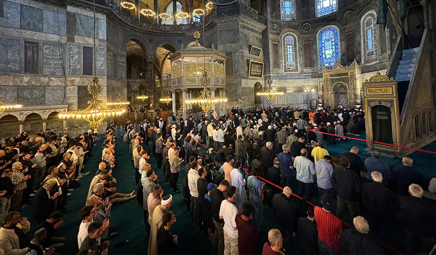 İstanbul Müftülüğünden “Ayasofya davası”nı kazanan İsmail Kandemir için mevlit