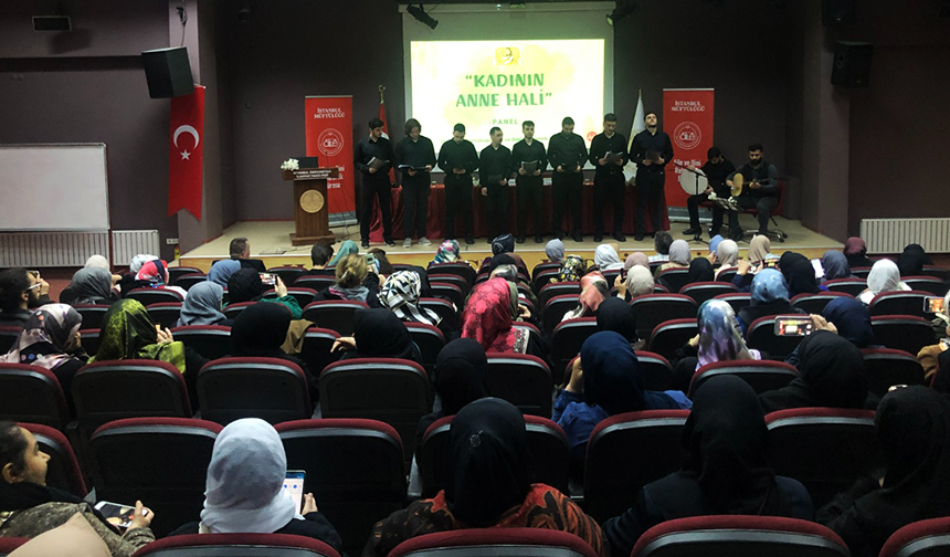 İstanbul’da “Kadının Anne Hali” paneli gerçekleşti