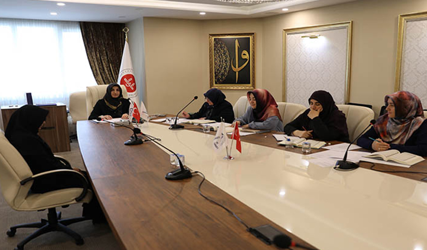 Kayseri’de kadın din görevlileri yarıştı