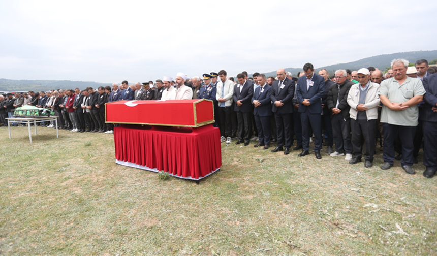 Şehit Sözleşmeli Er Rıdvan Gürsoy’un cenazesi Kütahya’da defnedildi
