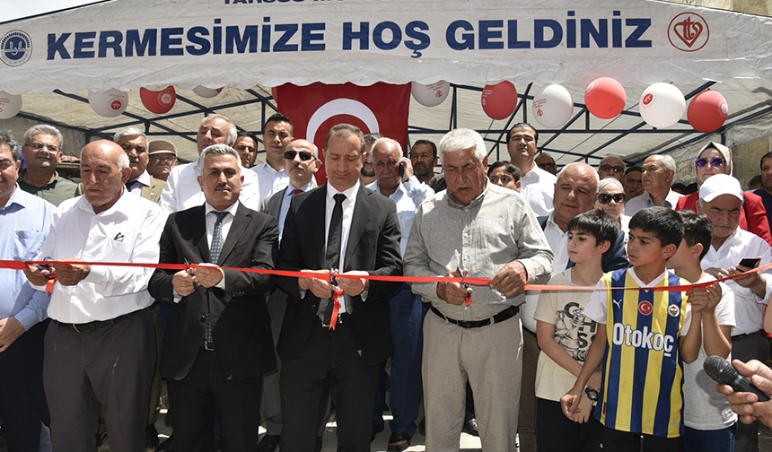 Tarsus’ta Kur’an kursları yararına kermesi açıldı