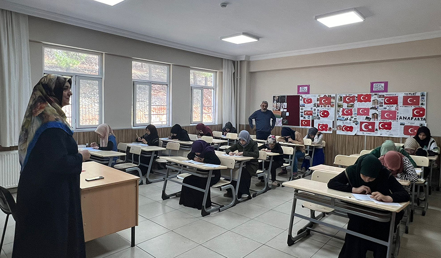 Adıyaman’da “Dini Bilgiler ve Tecvid” sınavı yapıldı