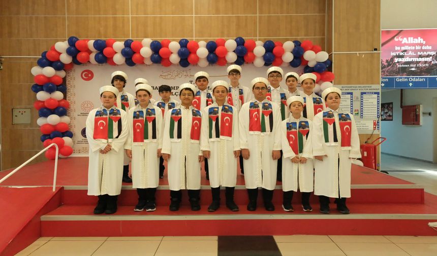 Bayrampaşa’da hafızlar icazet aldı – Diyanet Haber