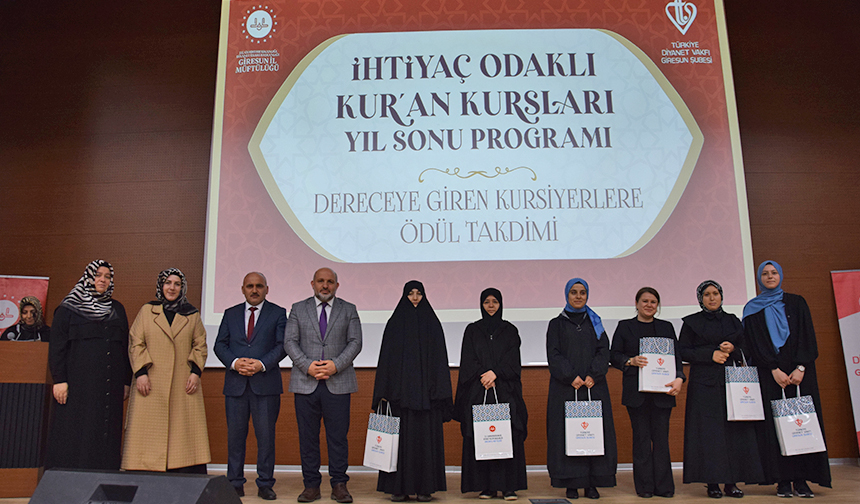 İhtiyaç odaklı Kur’an kursu öğrencileri bilgide yarıştı