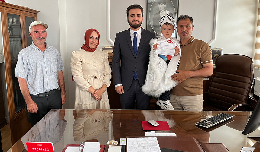 Düğün takılarını Filistin’e bağışladılar – Diyanet Haber