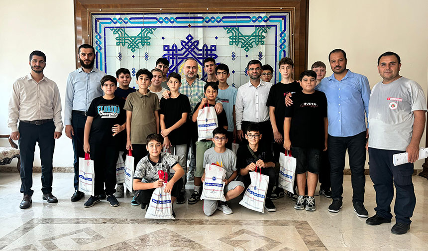Adana’da “Yazımda Kardeşlik Var Kampı” tamamlandı