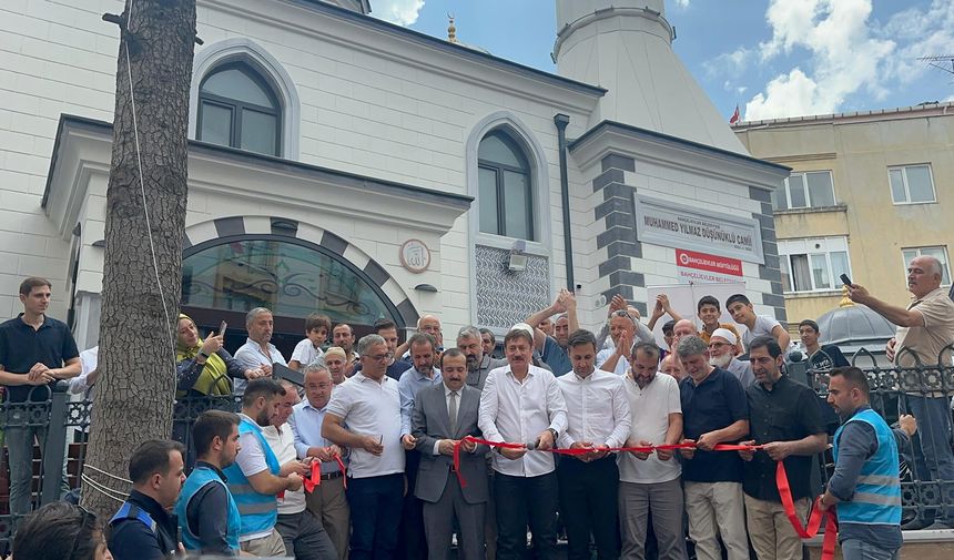 Muhammed Yılmaz Düşünüklü Camii ibadete açıldı
