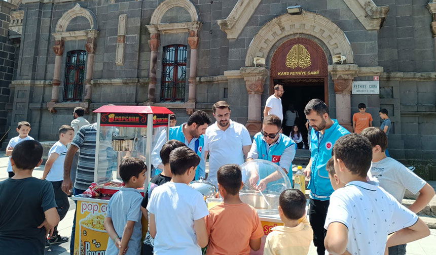 Kars’ta minik kalplere yolculuk sürüyor
