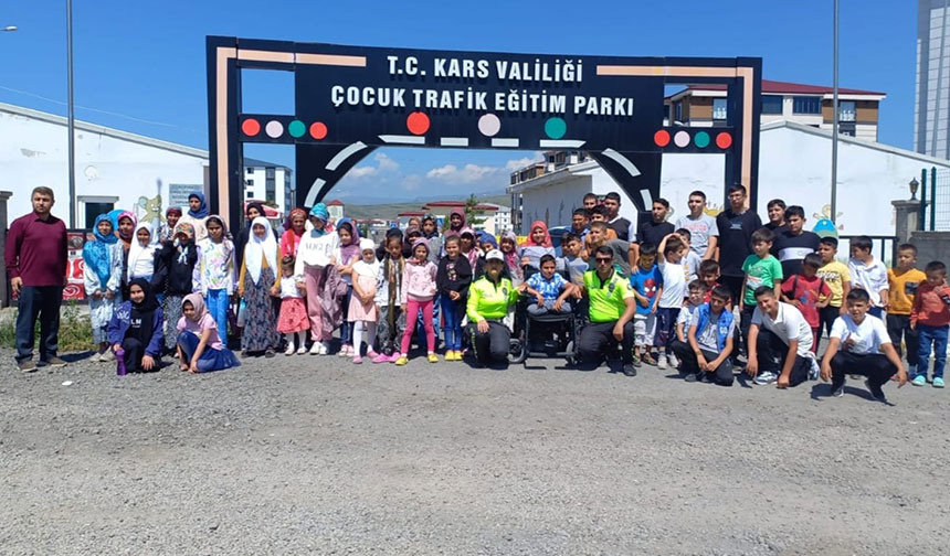 Kars’ta Yaz Kur’an Kursu öğrencilerine “Trafik Eğitimi” verildi