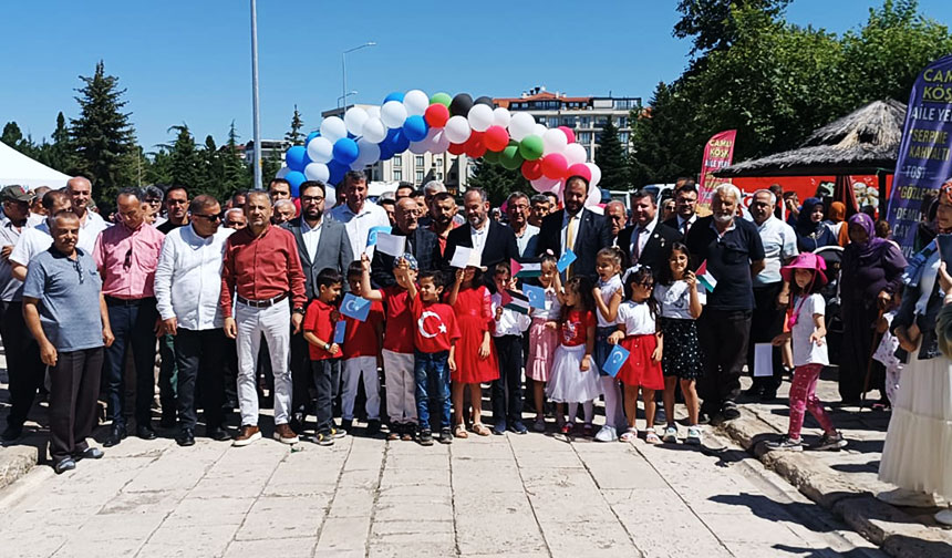 Beyşehir’de Doğu Türkistan ve Filistin yararına kermes açıldı