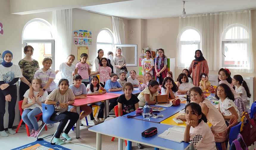 Yaz Kur’an kursu öğrencilerine eğitim seminerleri