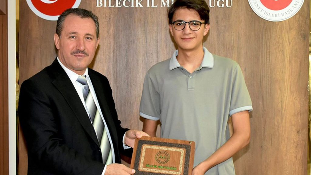 Umre Ödüllü Gençlik Bilgi Yarışması’nın Bilecik birincisi belli oldu
