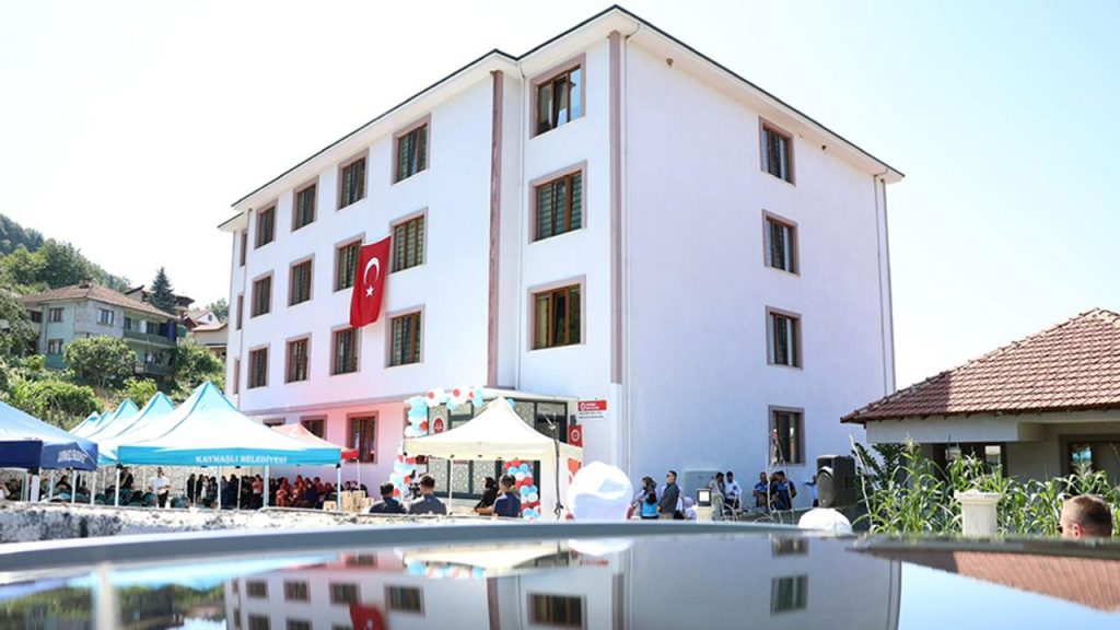 Kaynaşlı’da Hafız Kız Kuran Kursu açıldı