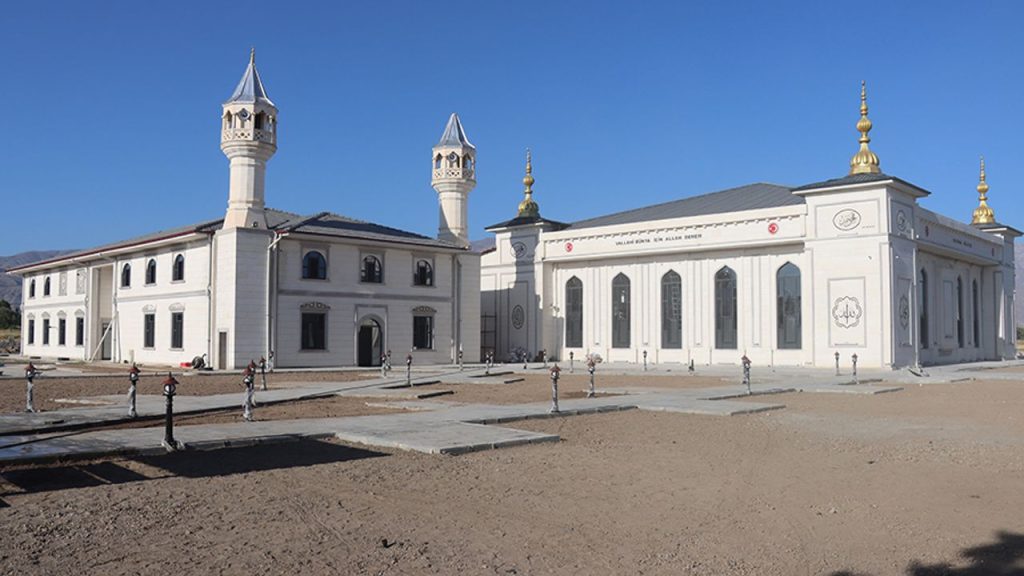 Erzincan’da hayırseverlerin desteğiyle inşa edilen “Terzibaba Külliyesi” hizmete açılıyor