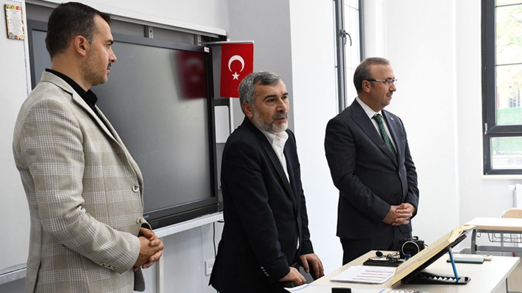 Müftü Gül: Kur’an’la büyüyen bir nesil, milletimizin en büyük umududur