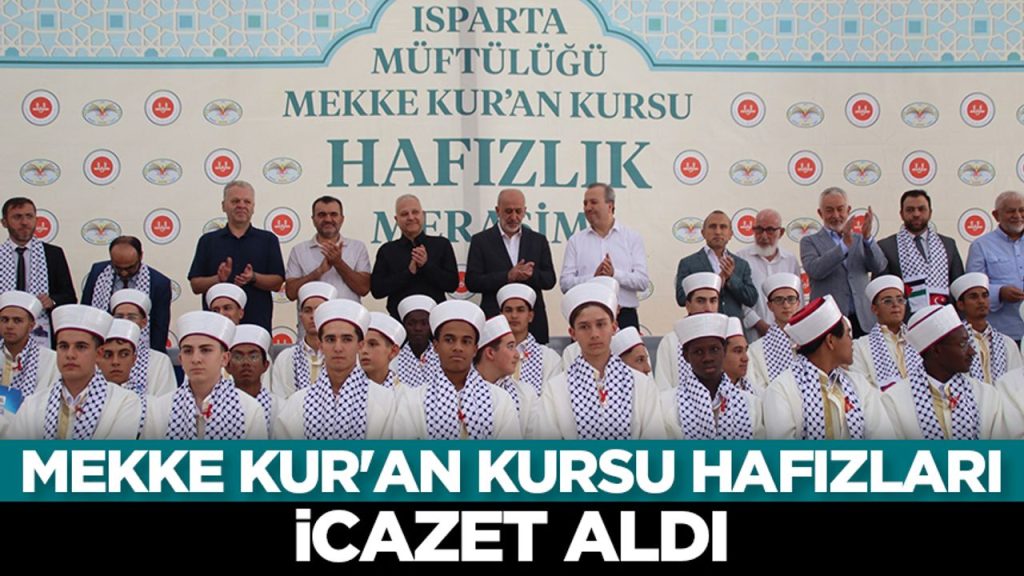 Mekke Kur’an Kursu hafızları icazet aldı