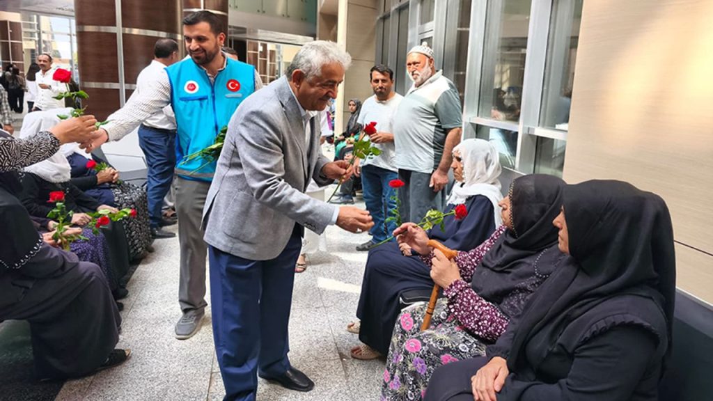 Adıyaman’da hastalara Mevlid-i Nebi ziyareti