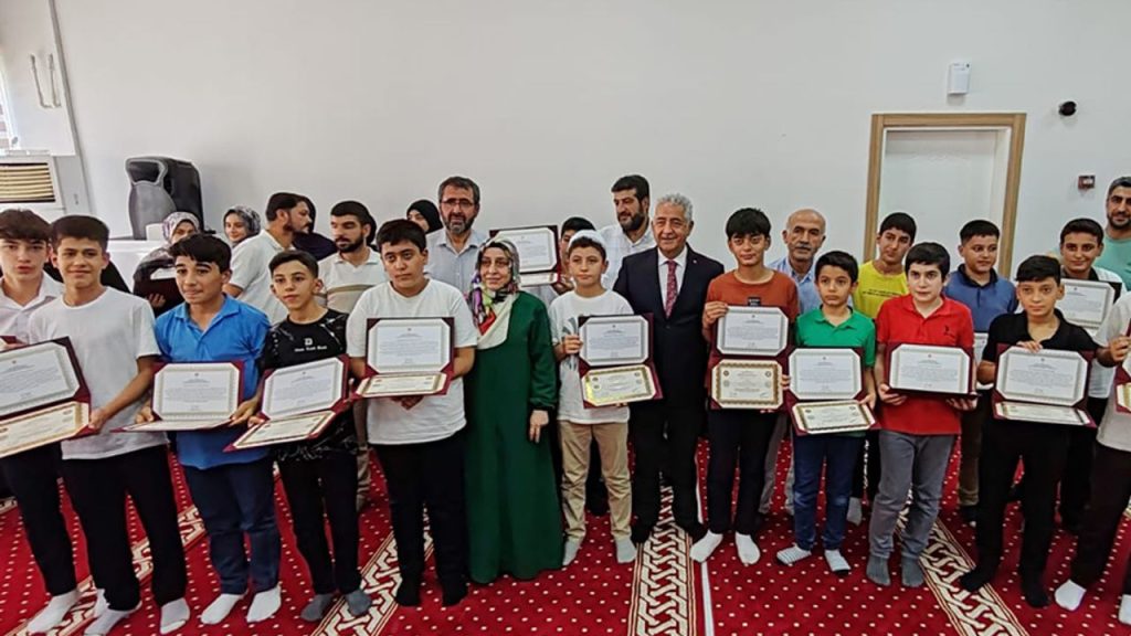Adıyaman’da 31 hafız mezun oldu