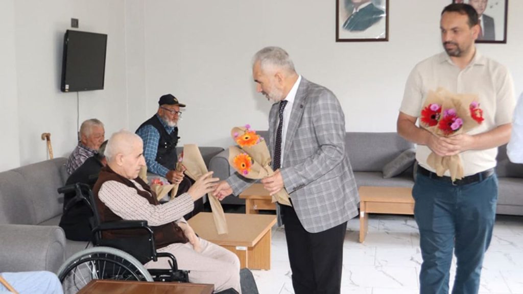 Mevlid-i Nebi Haftasında büyüklere vefa