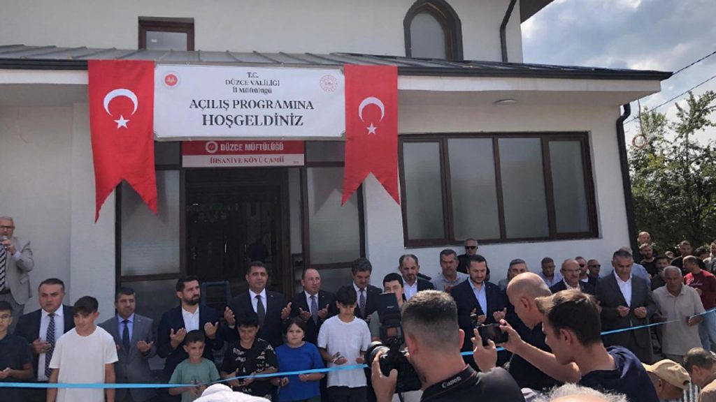 İhsaniye Köyü Camii dualarla açıldı