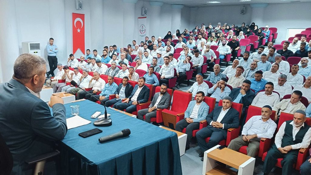 Kozluk’ta personele yönelik konferans düzenlendi