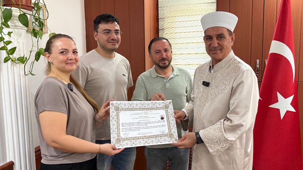 Alman Alyona Niğde’de Müslüman oldu