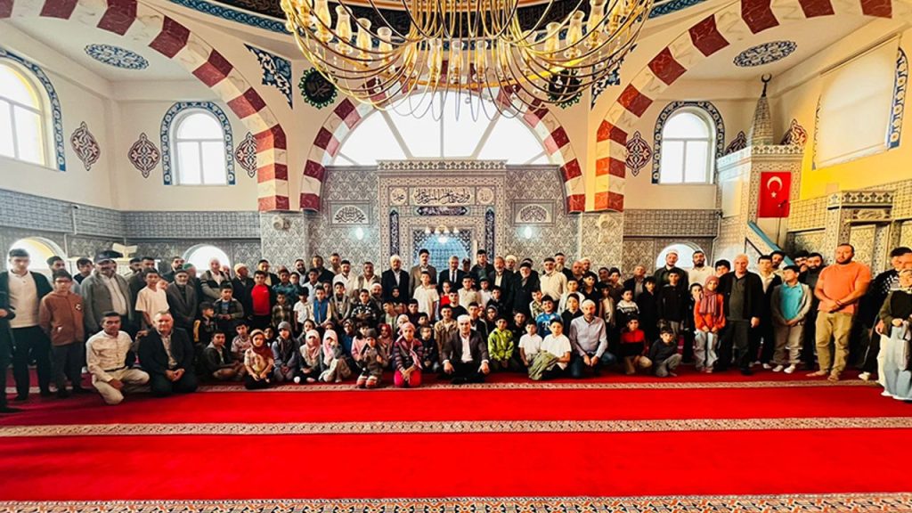 Ulaş’ta Mevlid-i Nebi Sabah Namazı Buluşması düzenlendi