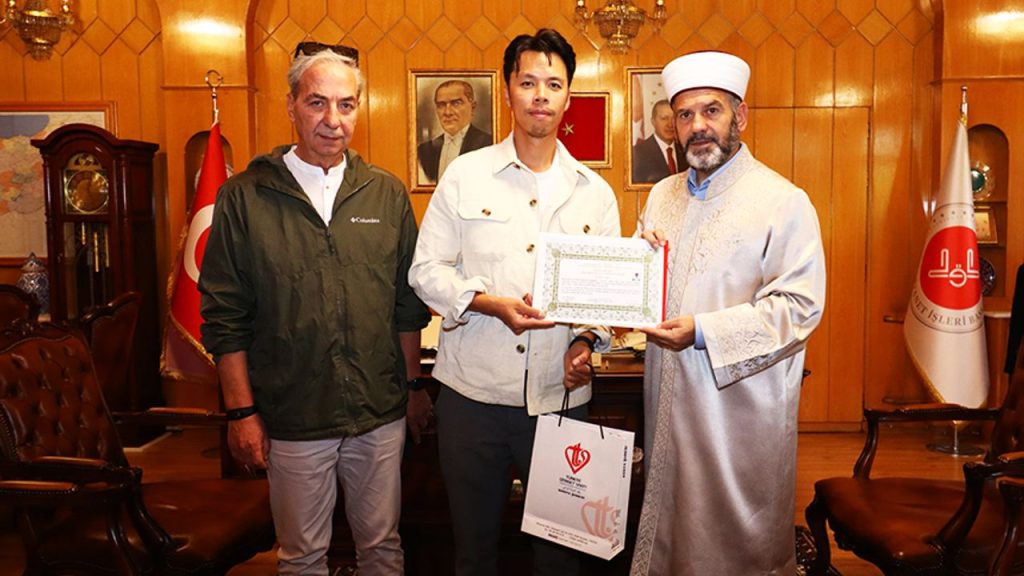 Çin asıllı Ken Shen, Konya’da Müslüman oldu