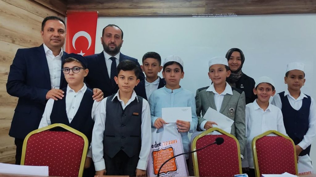 Kur’an kursu öğrencileri Isparta’da bölge finali heyecanı yaşadı