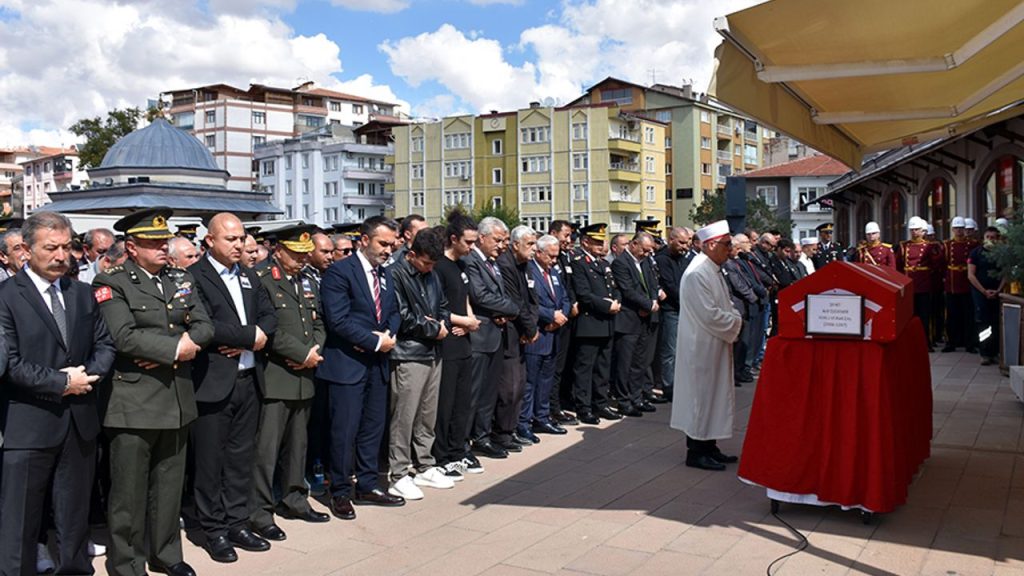 Şehit Jandarma Uzman Çavuş Arif Özdemir, Kırıkkale’de ebediyete uğurlandı