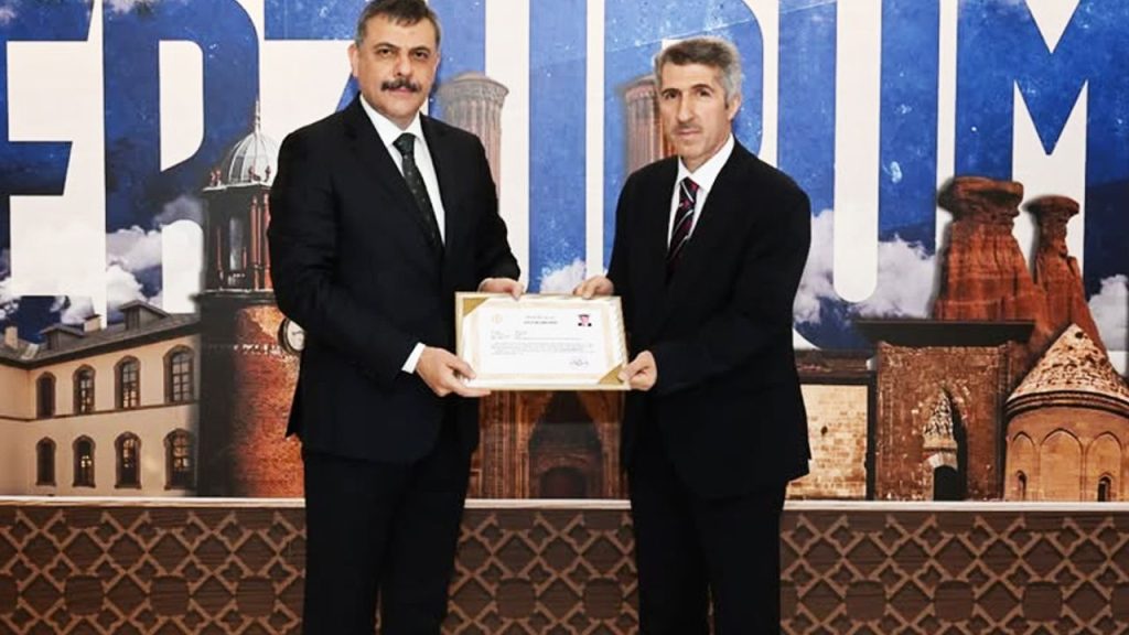 Prof. Dr. Koçak, Diyanet Akademisi’ne veda etti