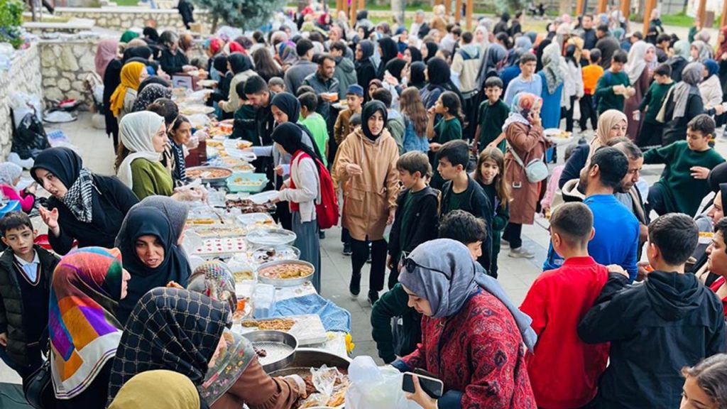Genç’ten Gazze’ye büyük destek – Diyanet Haber