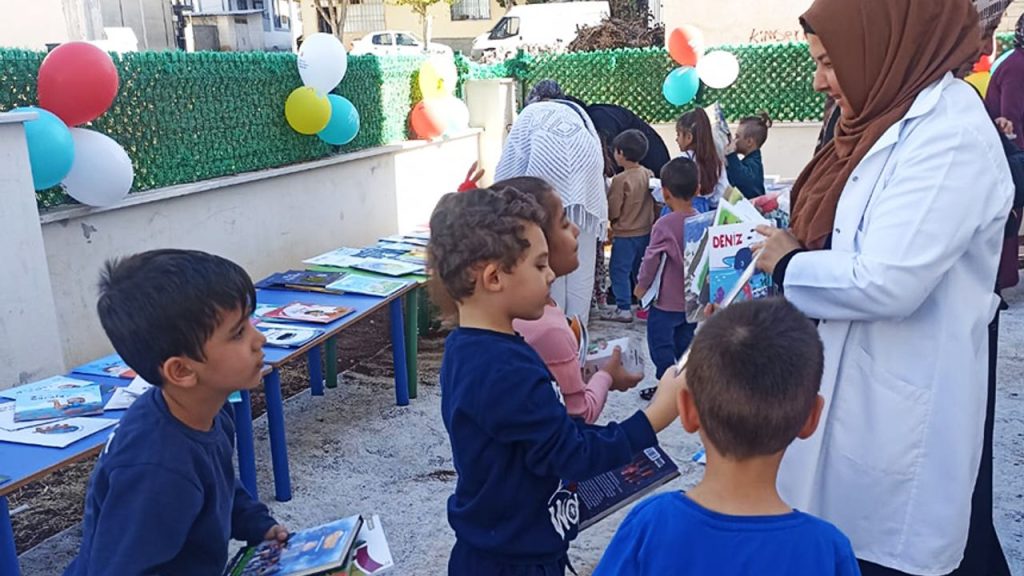 Kilis’te çocuklar için kitap sergisi düzenlendi